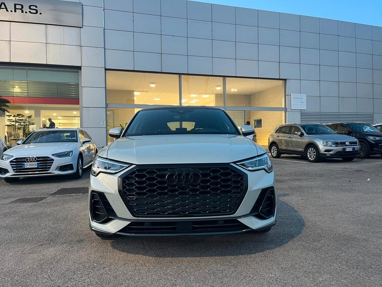 Audi Q3 35 TDI S tronic line edition