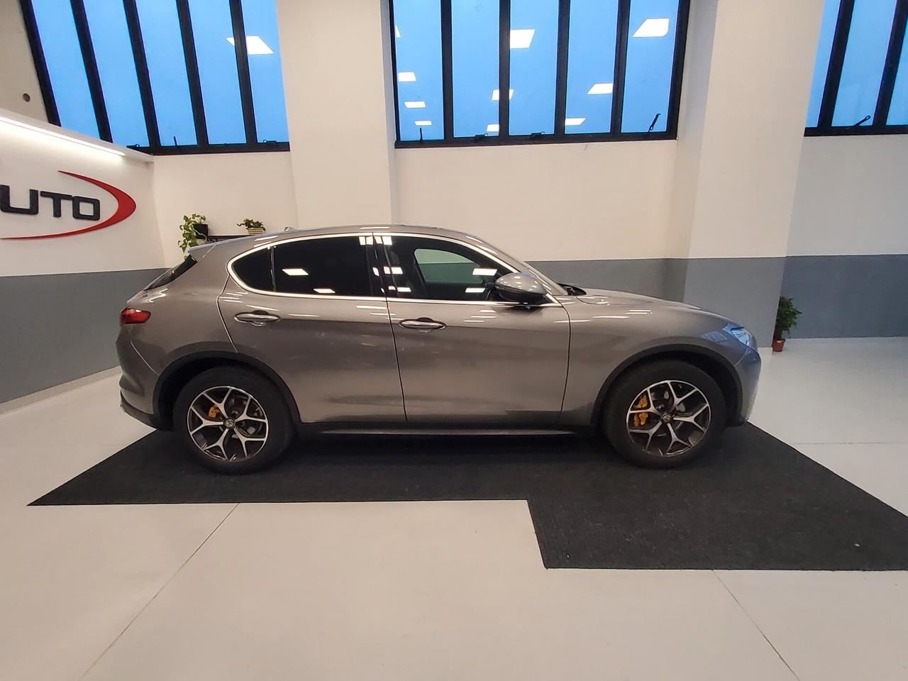 Alfa Romeo Stelvio 2.2 Turbodiesel 210 CV AT8 Q4 Executive