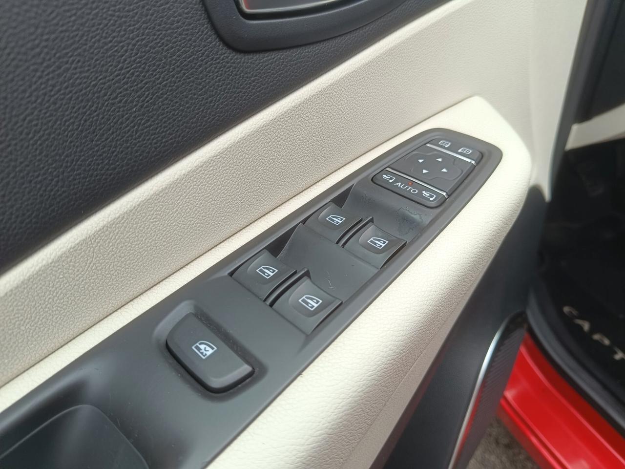 Renault Captur 1.2 TCe 120 CV Zen