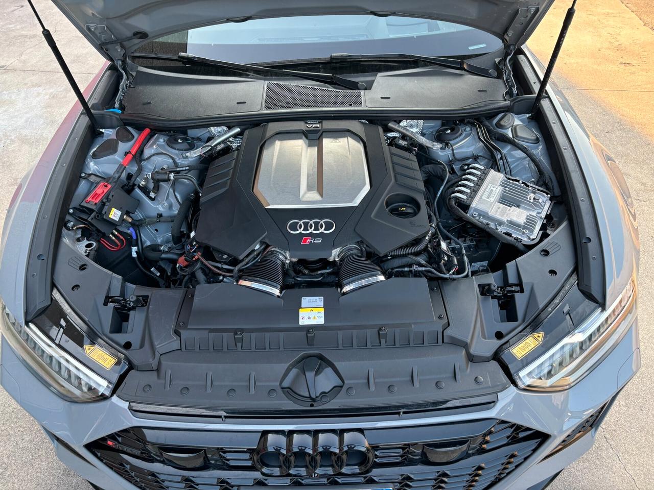 Audi A6 RS 6 Avant 4.0 TFSI V8 quattro tiptronic