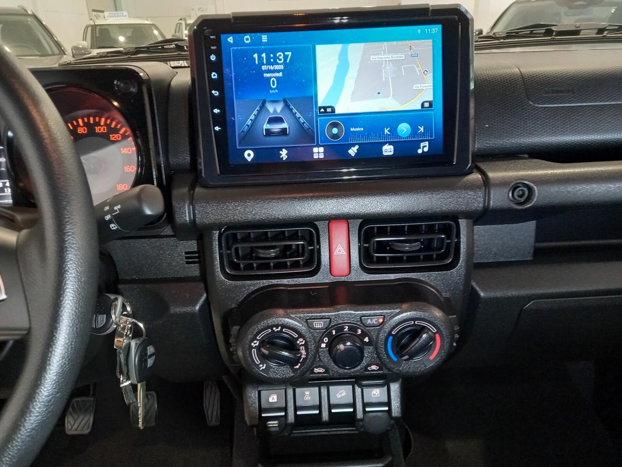 Suzuki Jimny 1.5 5MT PRO (N1)