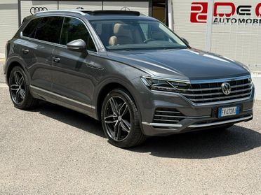 Volkswagen Touareg 3.0 V6 TDI SCR Advanced Tetto