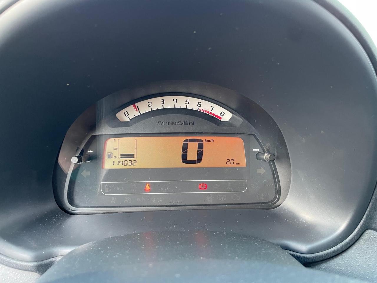 Citroen C3 Restayling 1.1benz/GPL Style Full 115milaKM