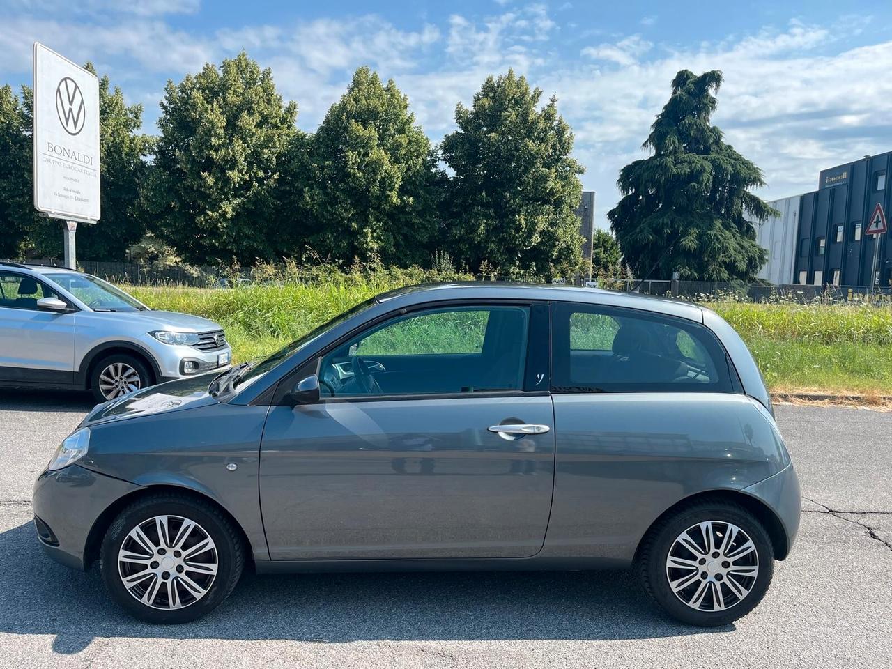 Lancia Ypsilon 1.2 **NEOPATENTATI**