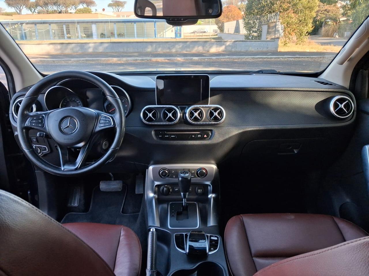 Mercedes-benz X 250 250d pure 4 matic