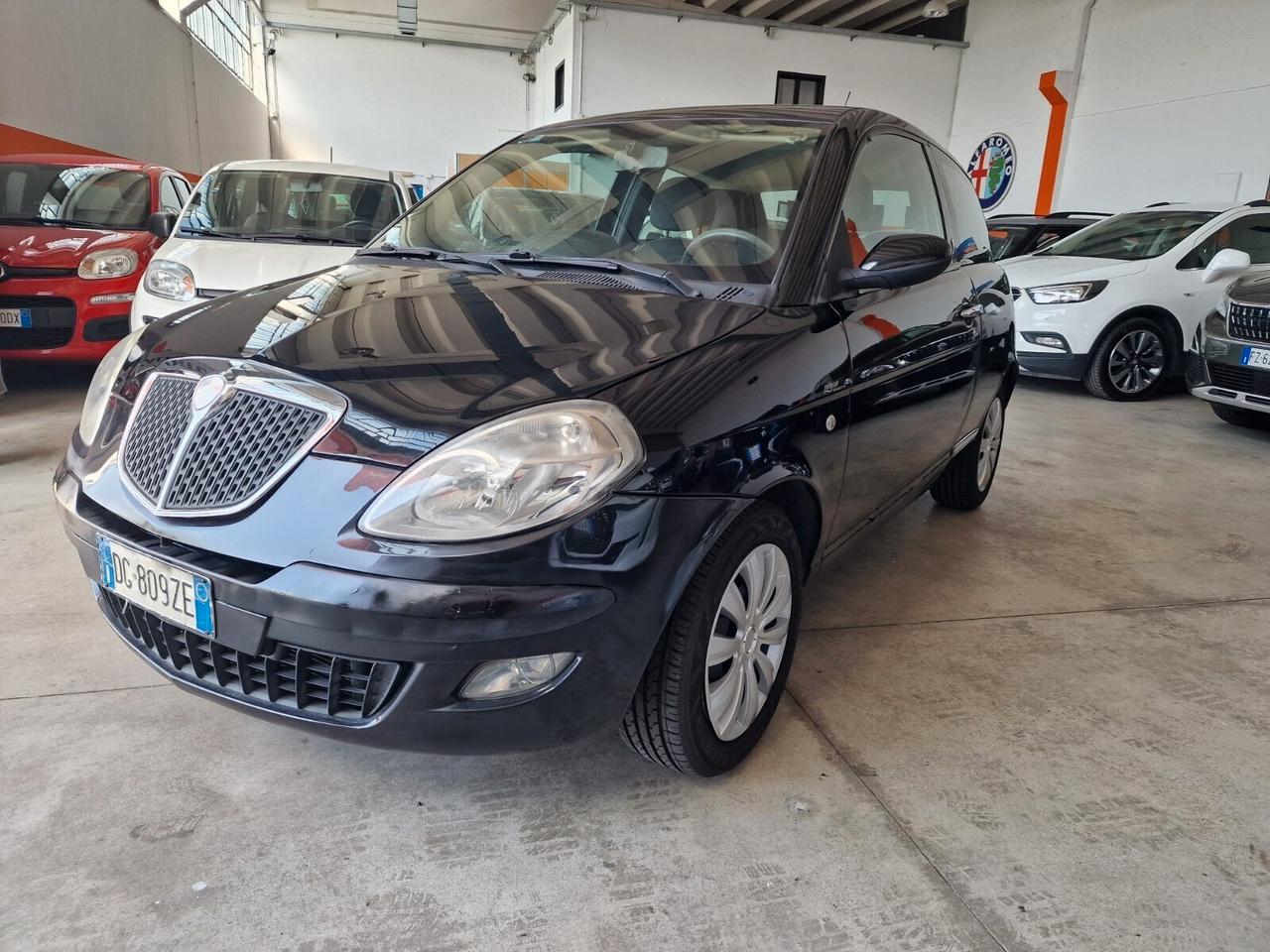 Lancia Ypsilon 1.2 Argento