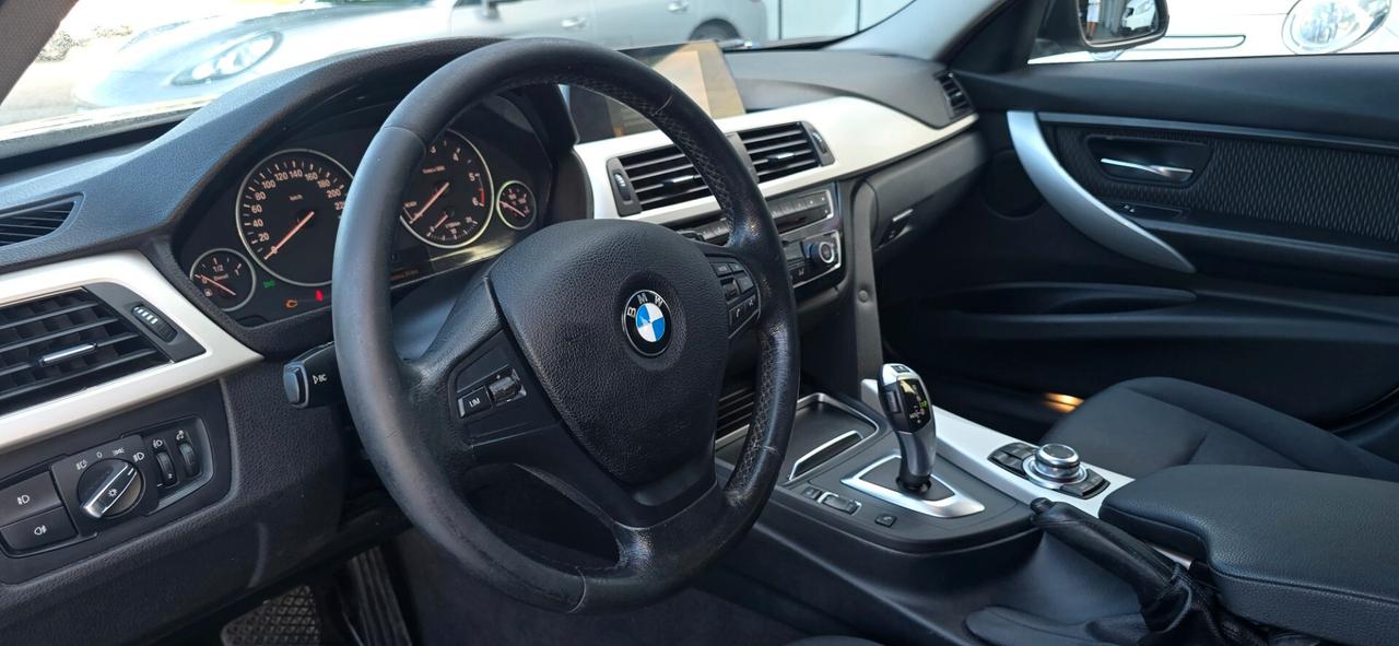 Bmw 318 318d xDrive Touring Business Advantage