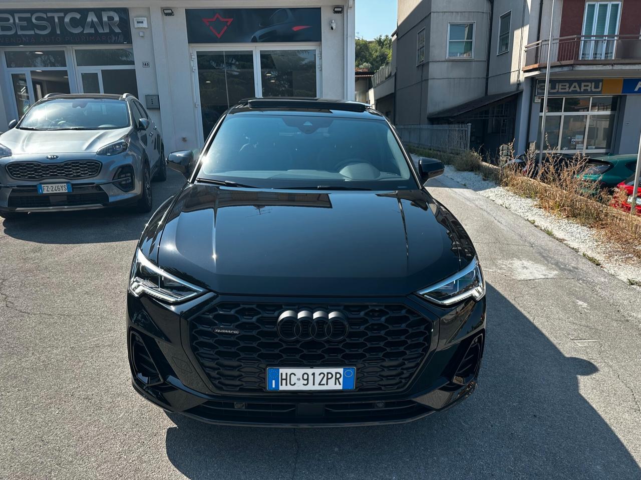 Audi Q3 SPORTBACK 35 TDI QUATTRO S LINE / PANORAMA / R20 / MATRIX