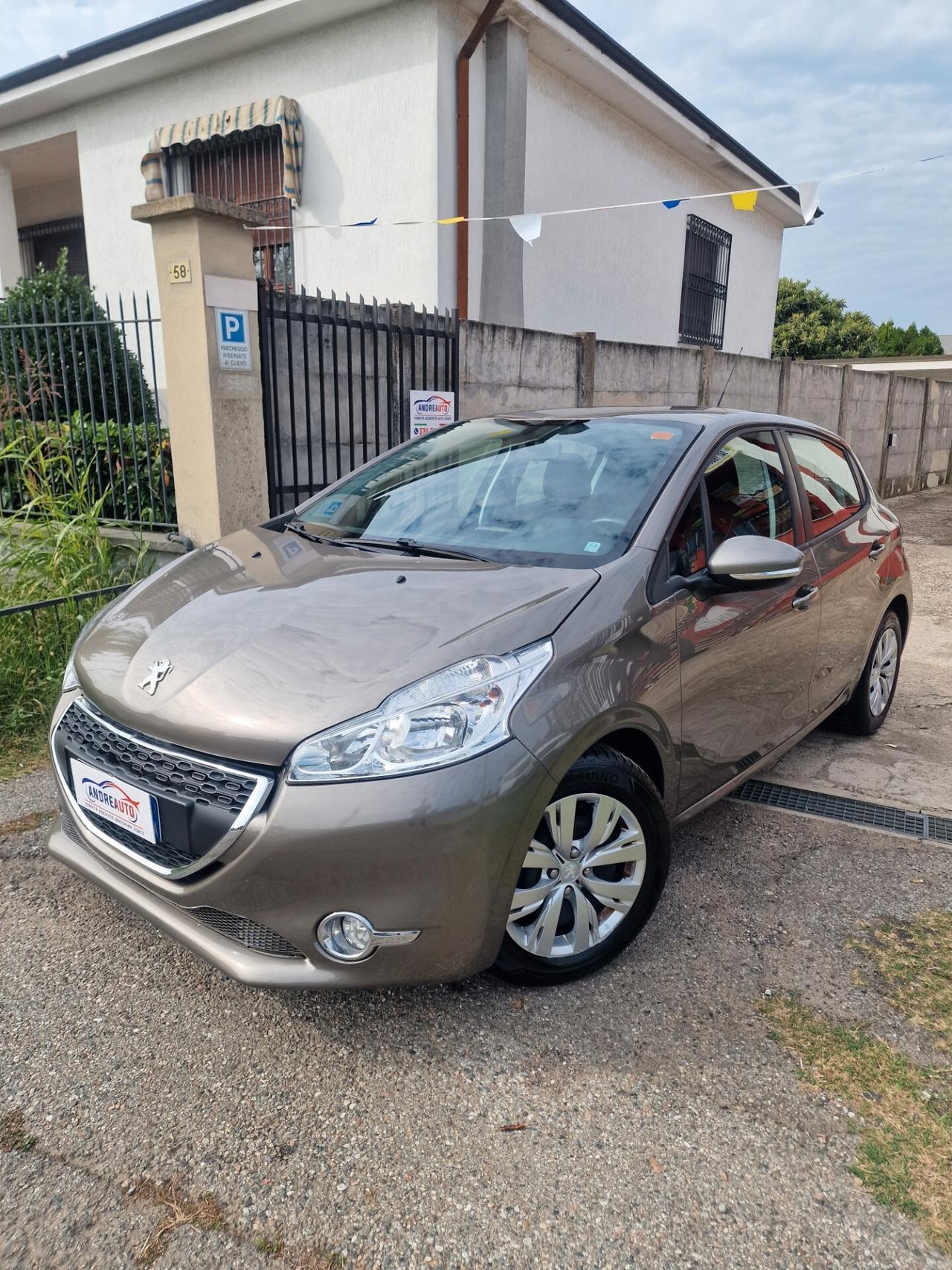 Peugeot 208 1.2 distr nuova/ perneopatentati