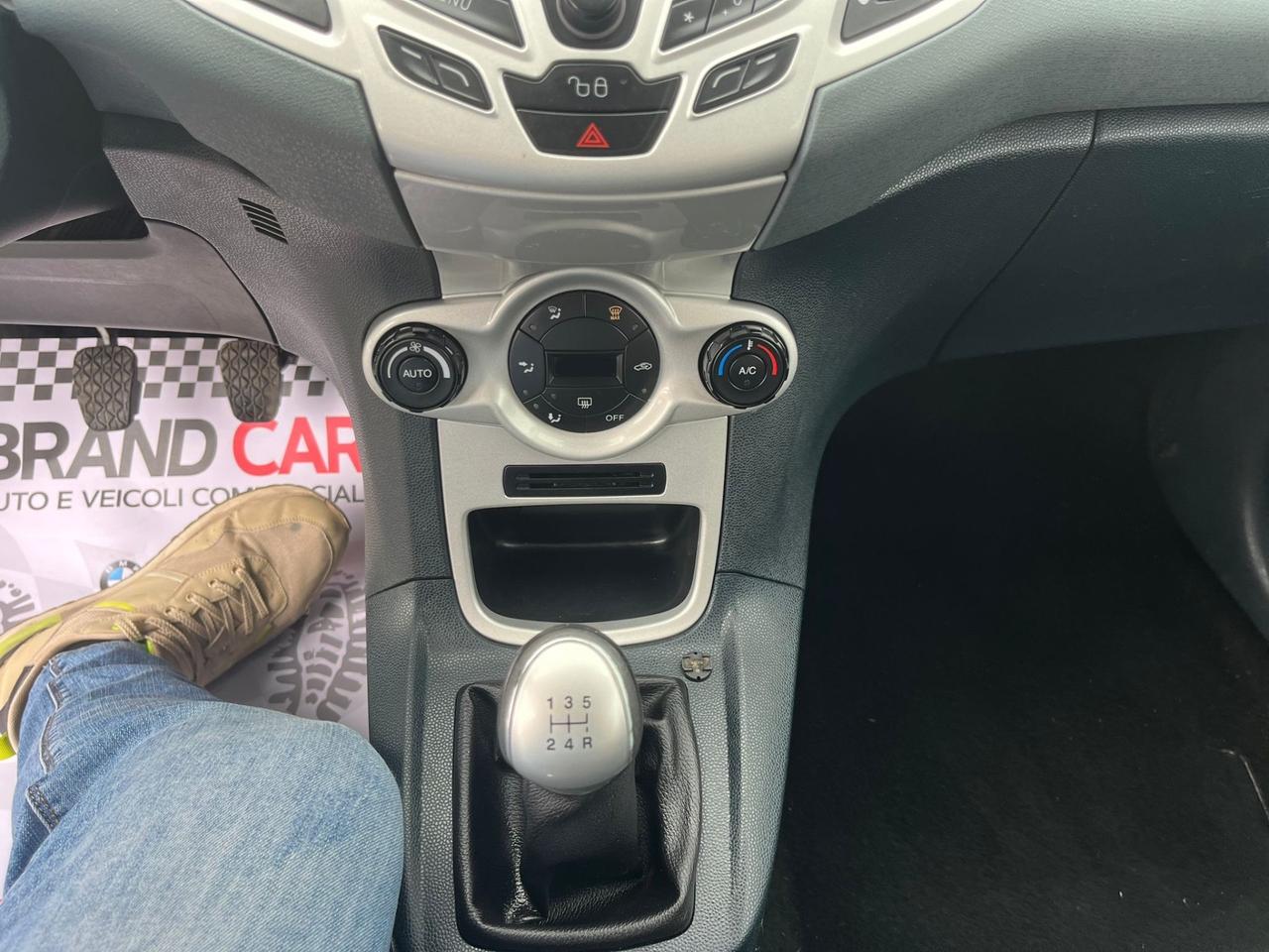 Ford Fiesta 1.6 TDCi 5p. Titanium Unipro 2010