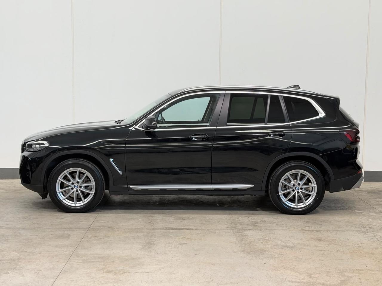 BMW X3 sdrive18d mhev 48V auto