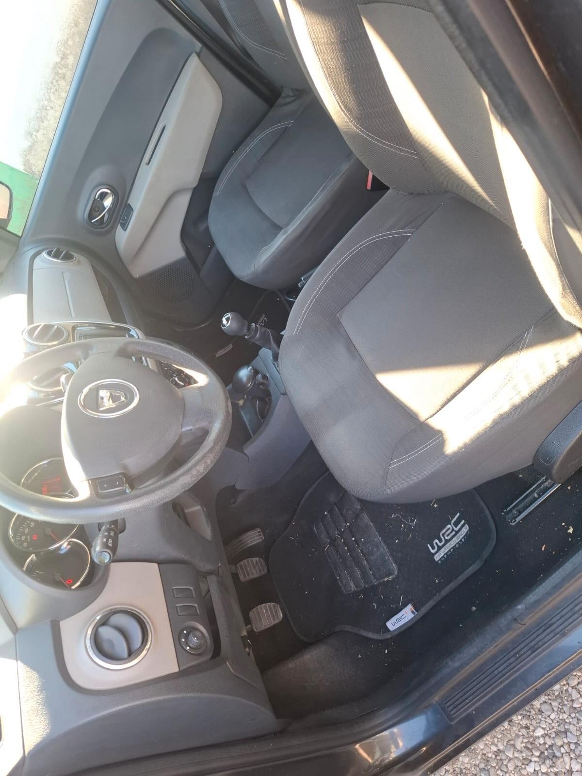 Dacia Lodgy 1.6 8V 85CV 5 posti Lauréate (60Kw)