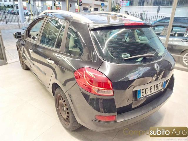 RENAULT Clio 1.2 16V SporTour Confort