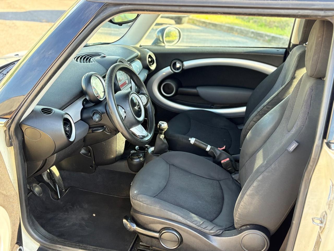 Mini 1.6 16V Cooper D NEOPATENTATI