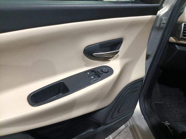 LANCIA Ypsilon 1.2 69 CV 5 porte Gold