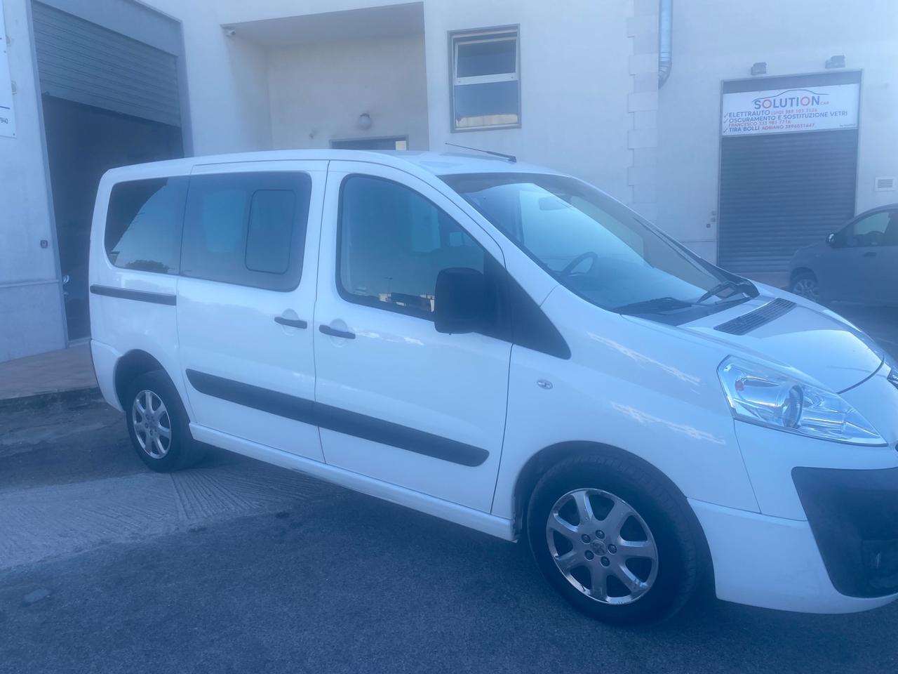 Peugeot Expert Tepee 2.0 HDi 120CV FAP PC Comfort 6P