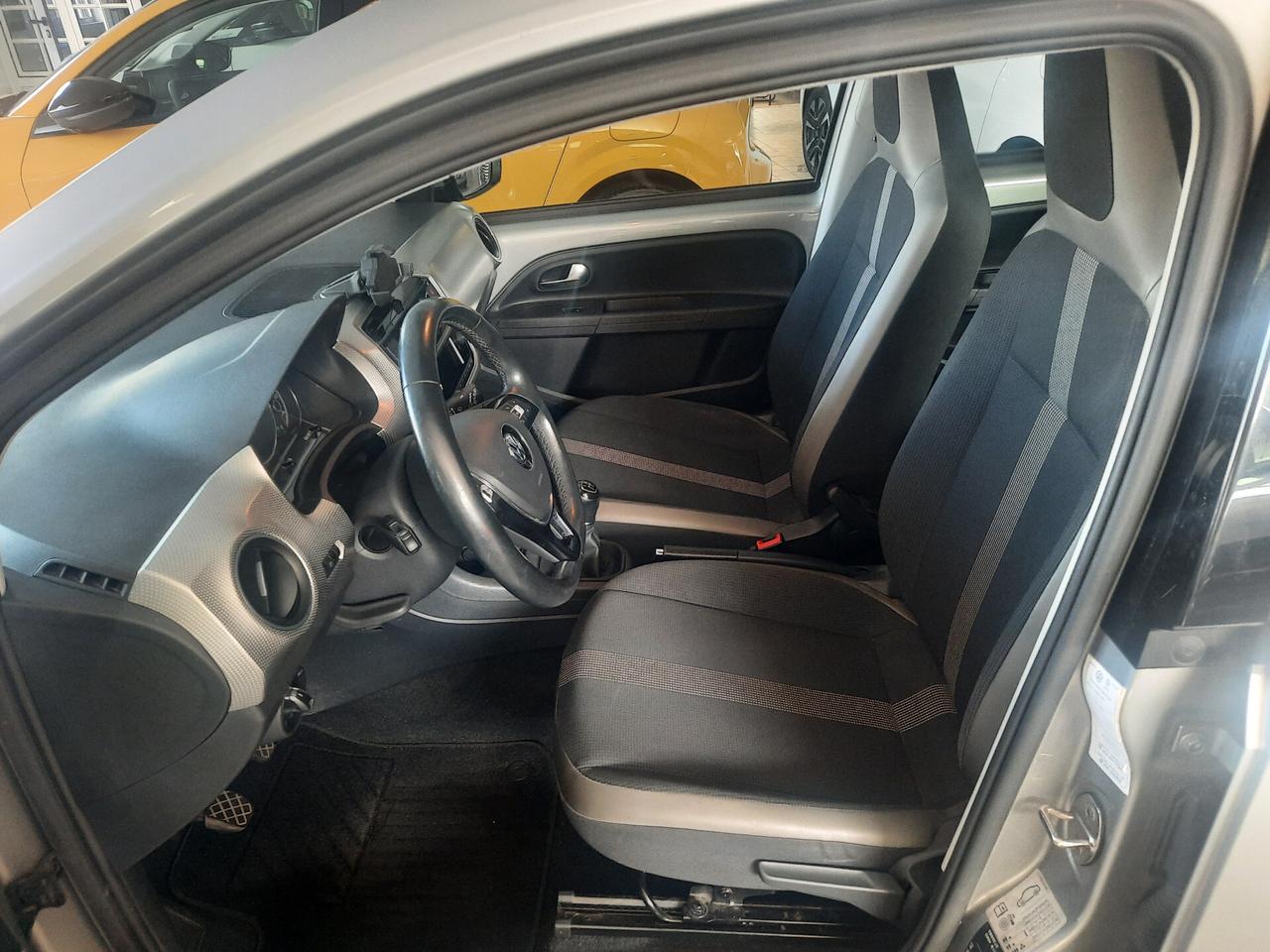 Volkswagen up! 1.0 75 CV 5p. high