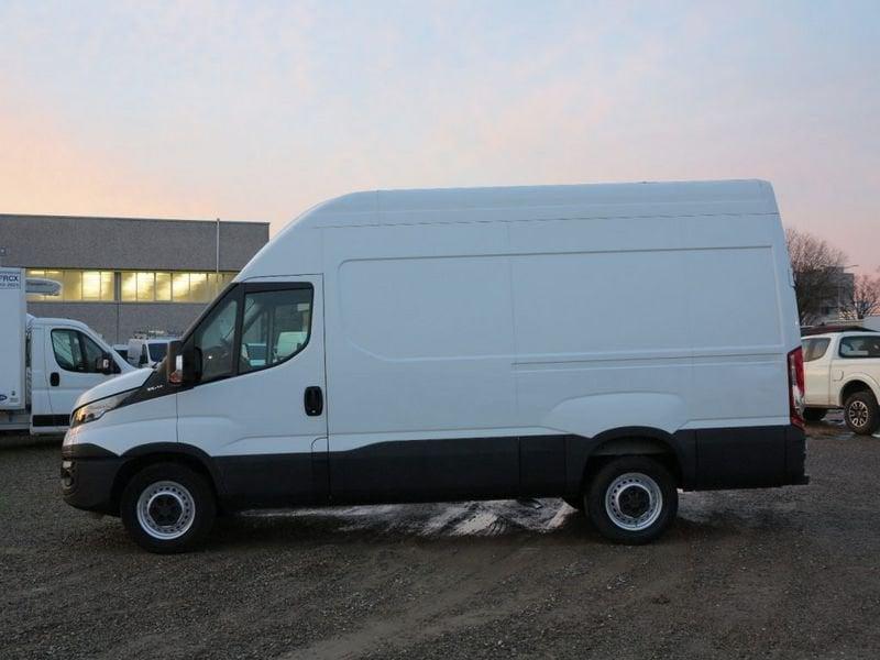 Iveco Daily Daily 35S14V 2.3 Hpt PM-TA Furgone