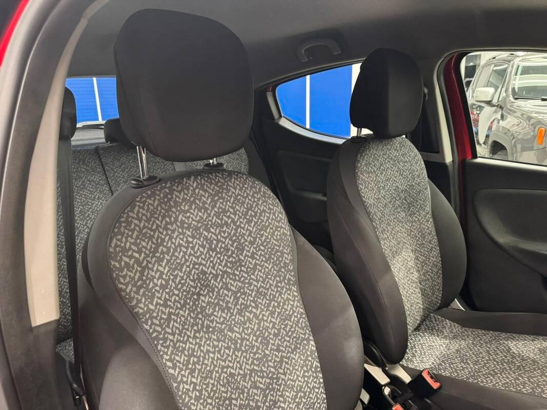 Lancia Ypsilon III 1.0 firefly hybrid Silver s&s 70cv