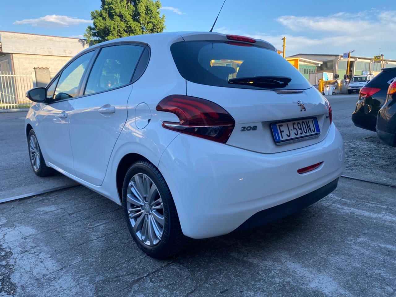 Peugeot 208 PureTech 82 5 porte Access
