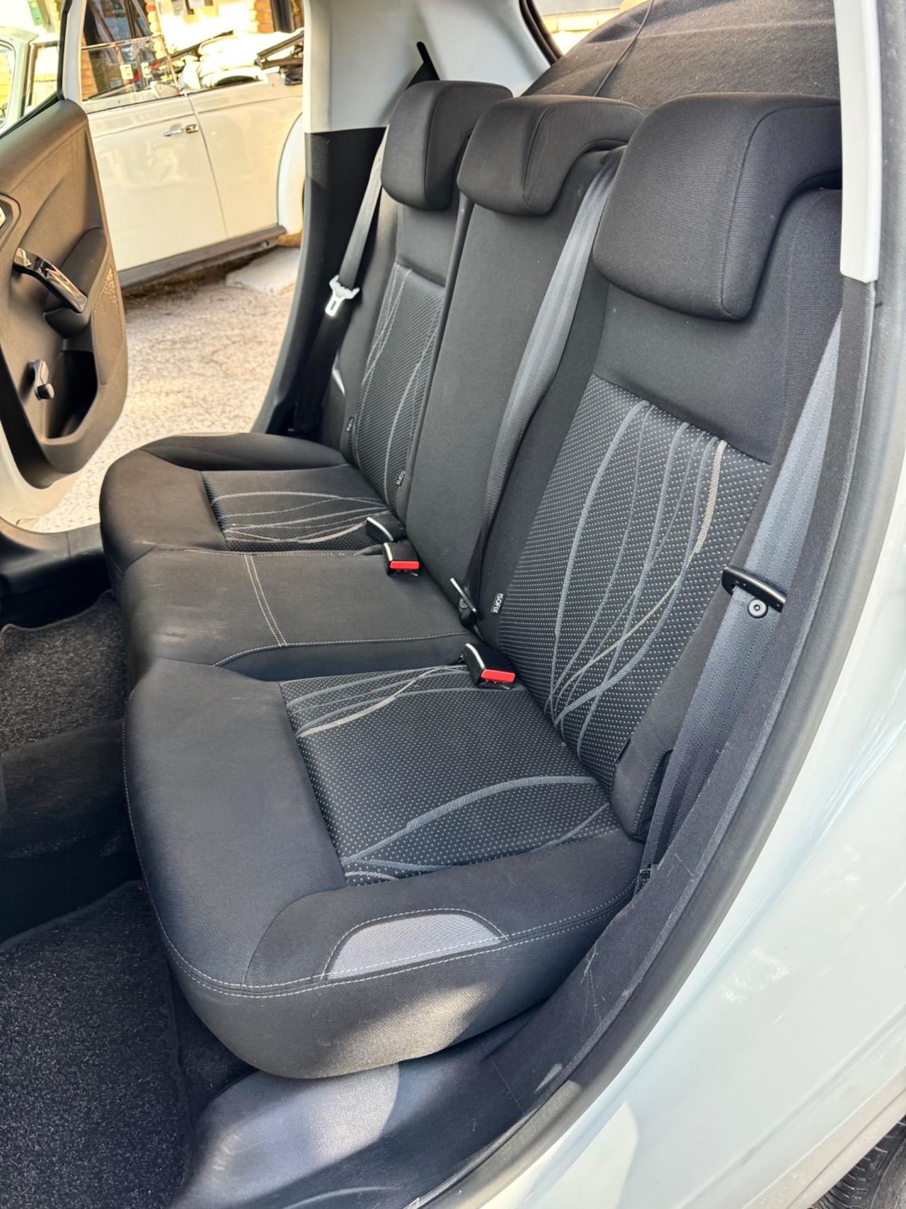 Peugeot 208 1.2 Active