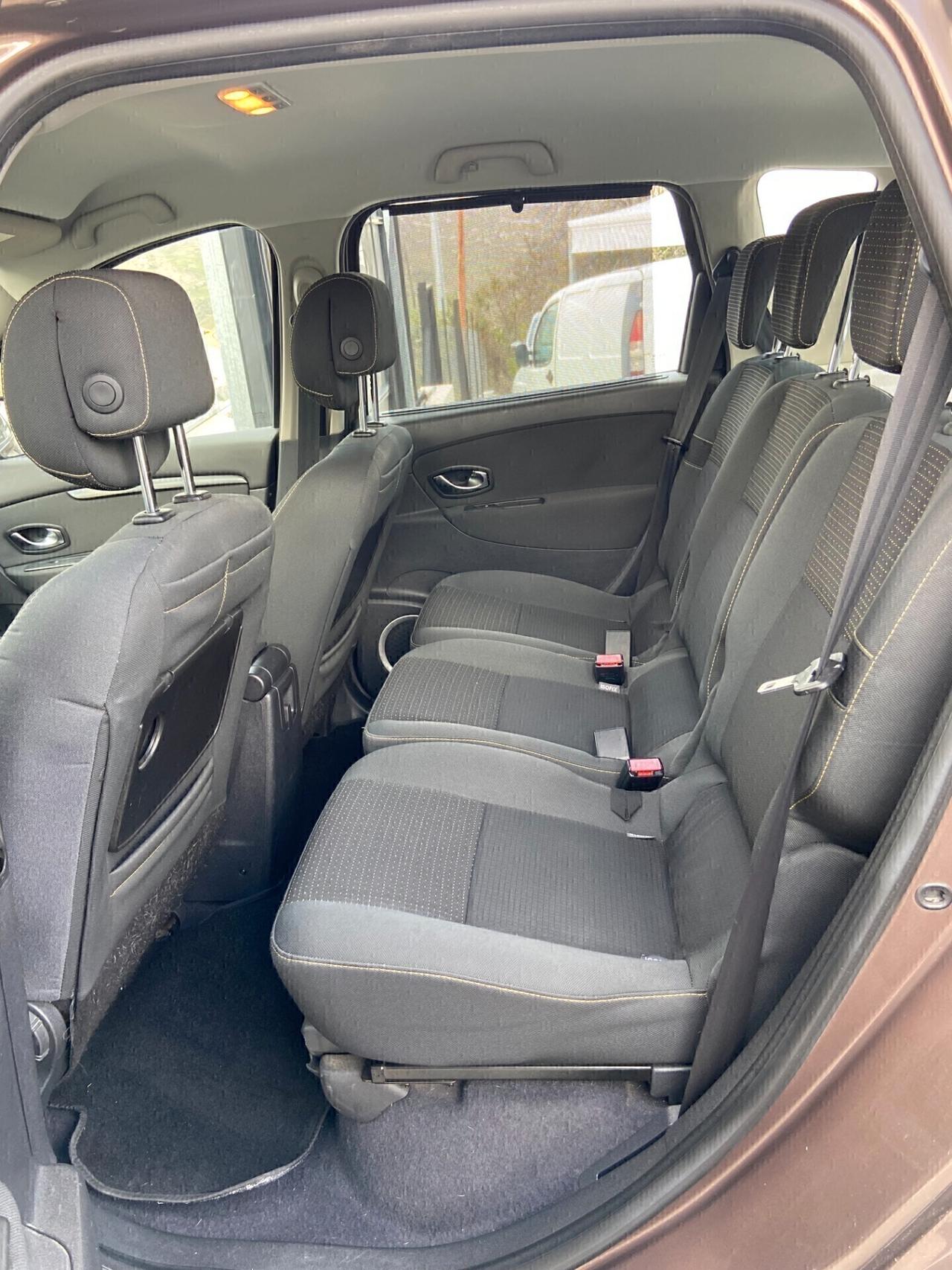 Renault Scenic X-Mod 1.5 dCi 110CV Luxe