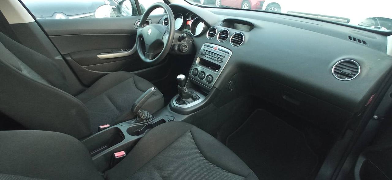 Peugeot 308 1.6 HDi 93CV