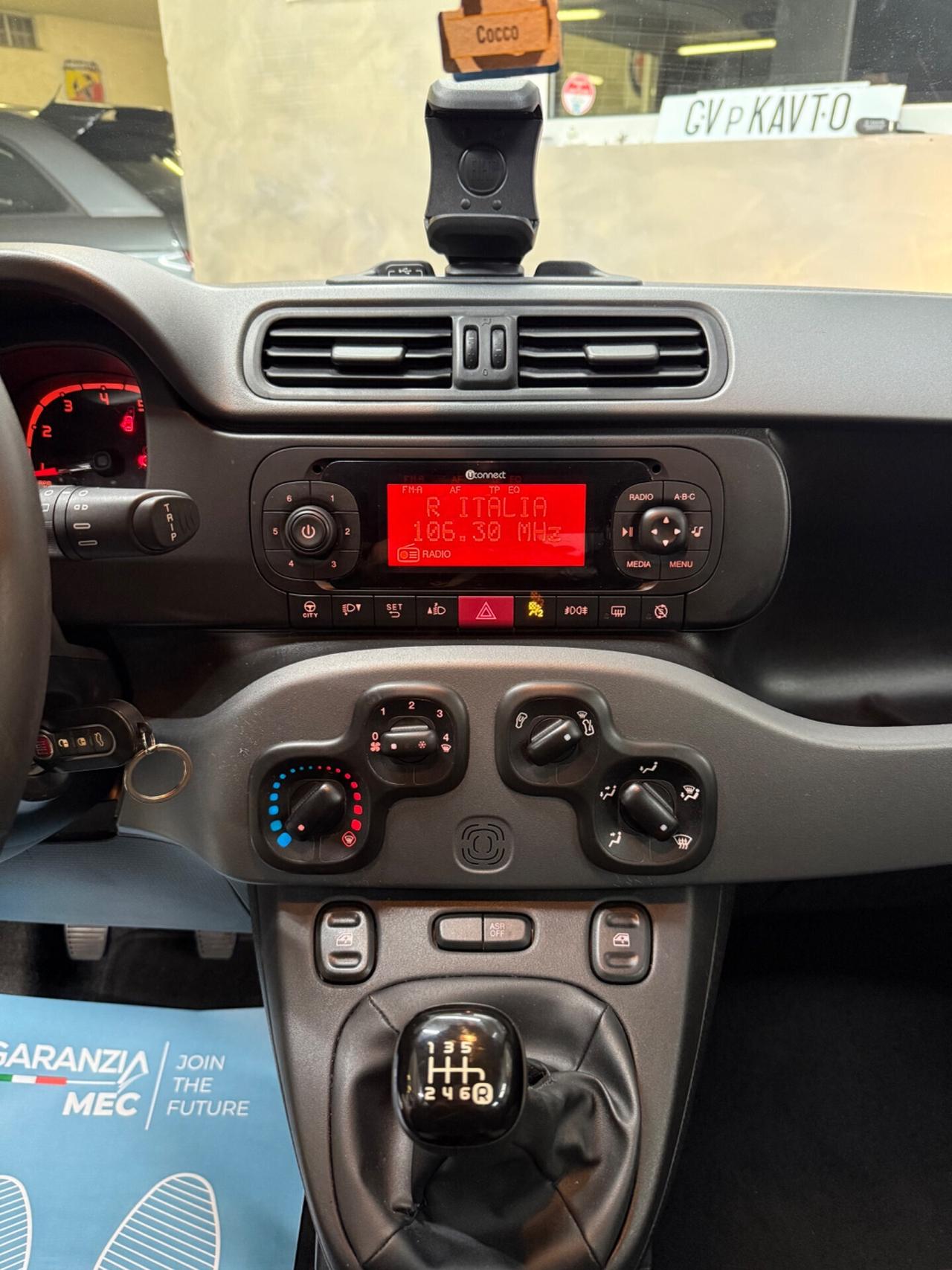 Fiat Panda Hybrid 30.000 km