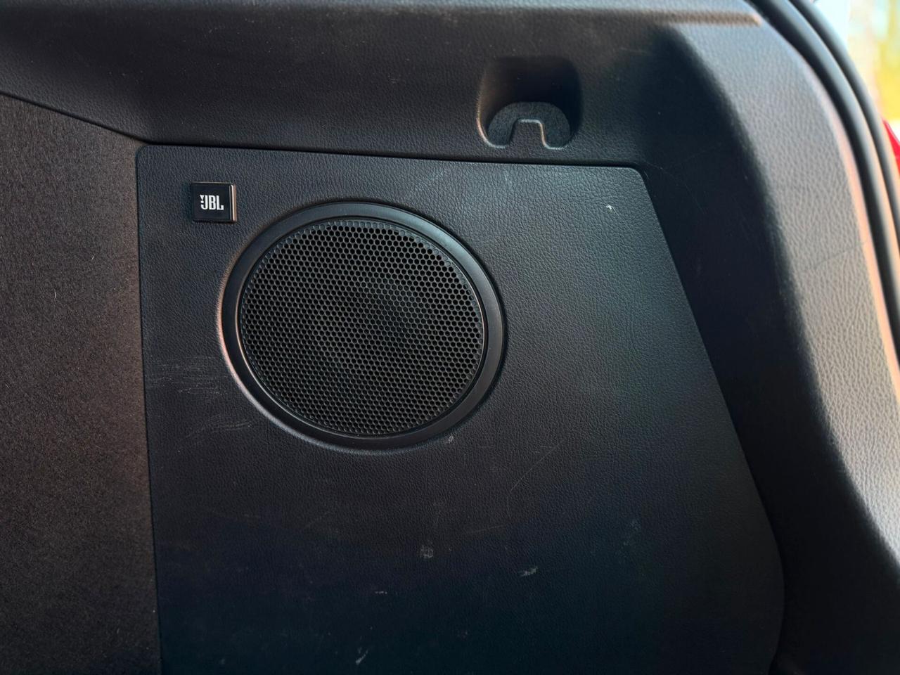 Toyota C-HR 1.8 Hybrid E-CVT Trend