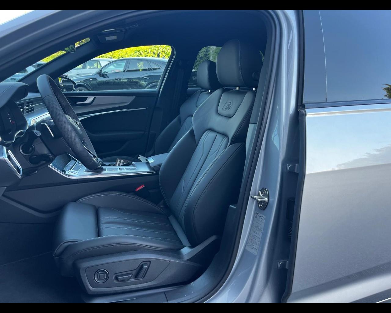 AUDI A6 AVANT 55 TFSIe PHEV QUATTRO S-TRONIC S LINE EDITION