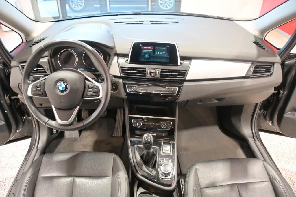 BMW 216D GRAN TOURER 116CV 6M. BUSINESS ADVANTAGE ( FARI LED - PELLE - TETTO PANORAMICO APR. - CRUISE - NAVI - PARK ASSISTANT )