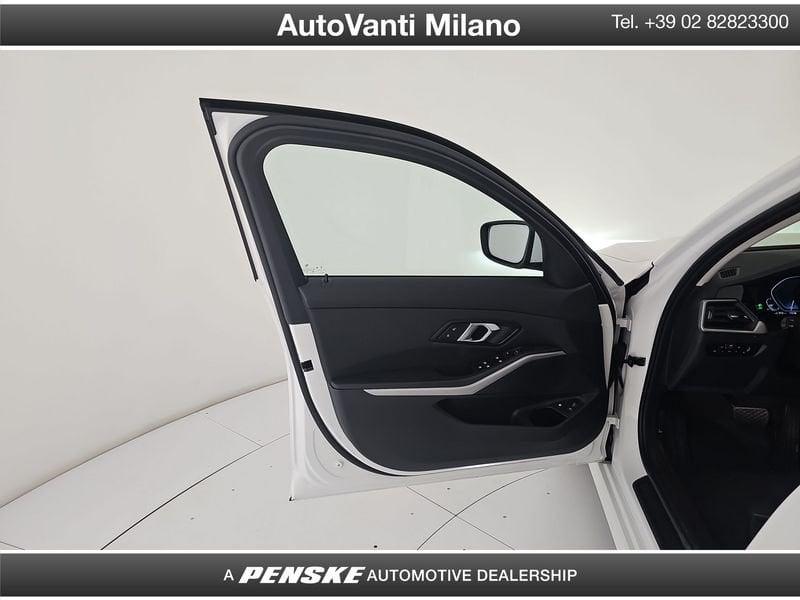 BMW Serie 3 320e Touring Business Advantage