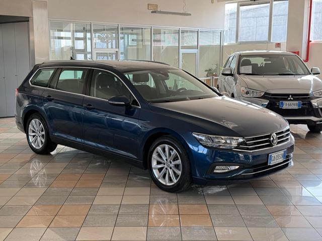 VOLKSWAGEN Passat Variant 1.6 TDI SCR DSG Business BMT