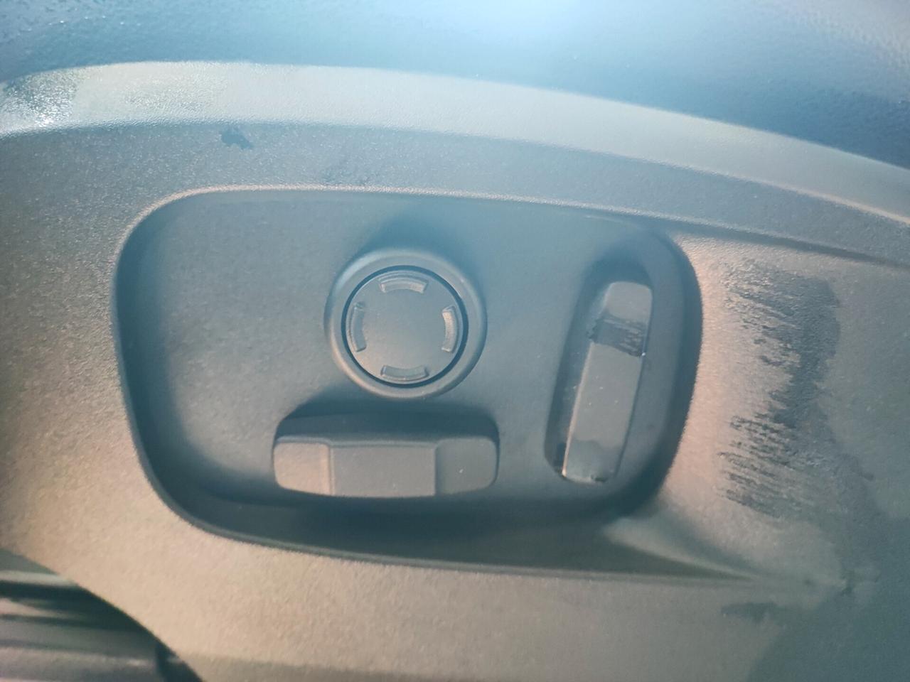 Land Rover Defender 90 3.0D I6 200 CV AWD Auto X-Dynamic SE