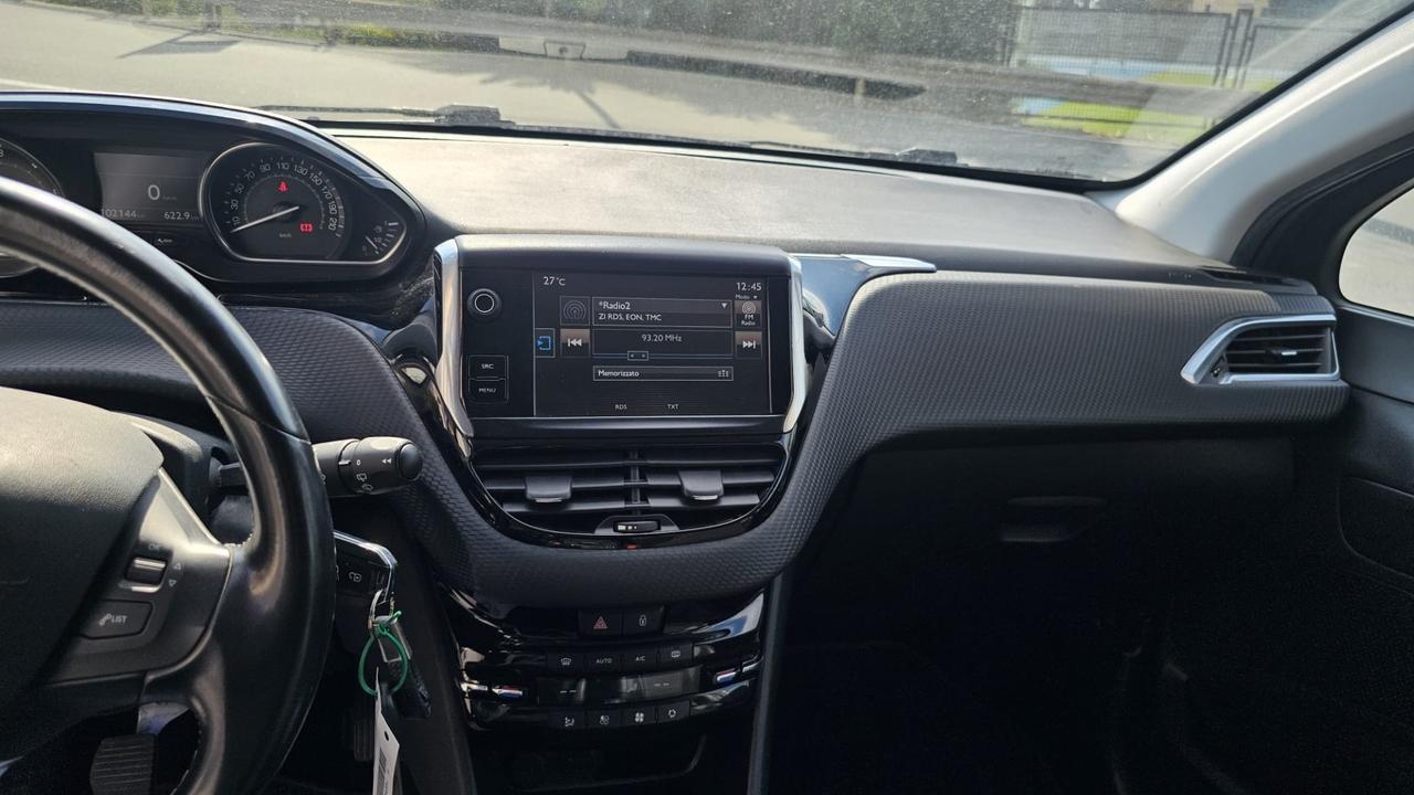 Peugeot 2008 BlueHDi 100 Allure