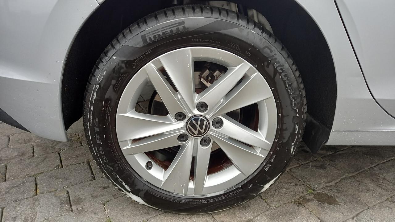 Volkswagen Golf 1.5 eTSI 130 CV EVO ACT DSG Life