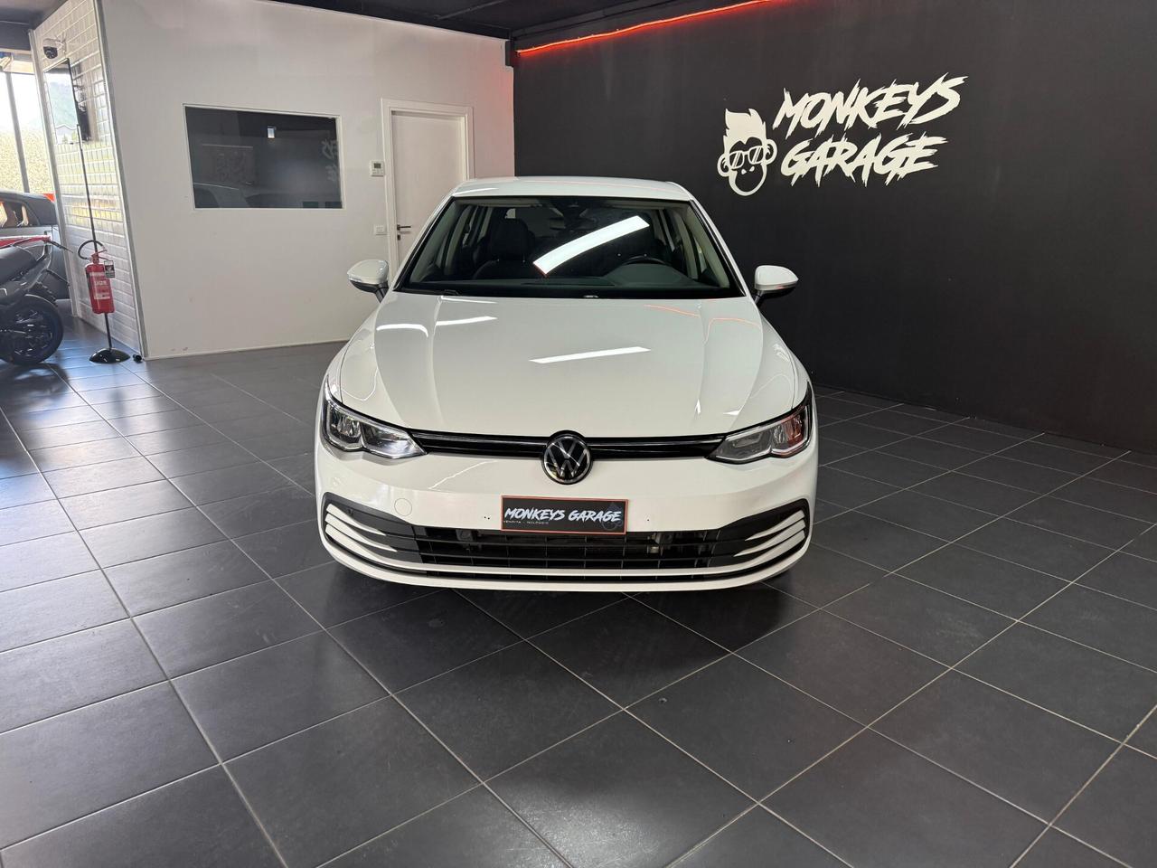 Volkswagen Golf 1.5 TSI ACT DSG 5p. Business BlueMotion Tech.