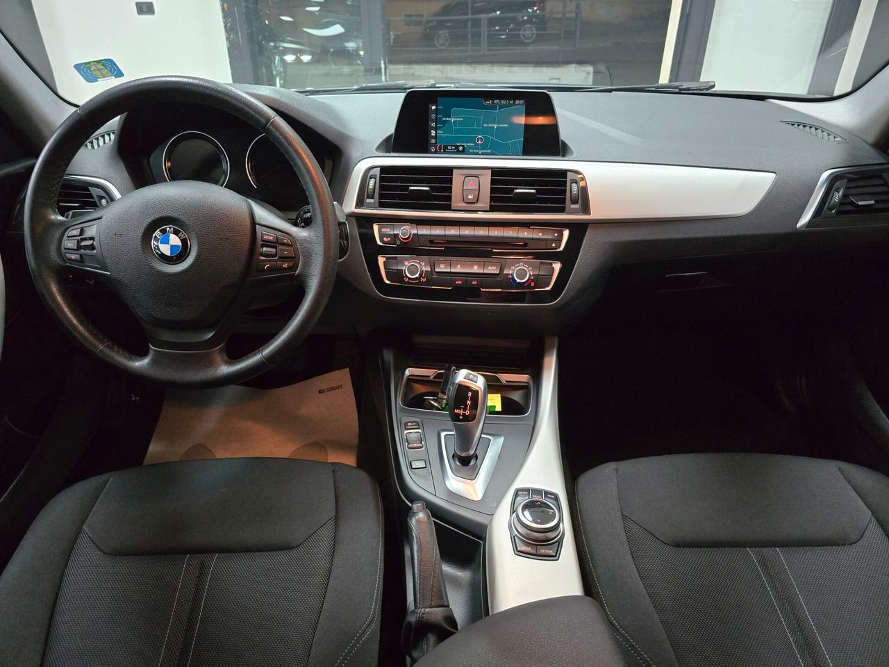 Bmw 118 118d 5p. Advantage