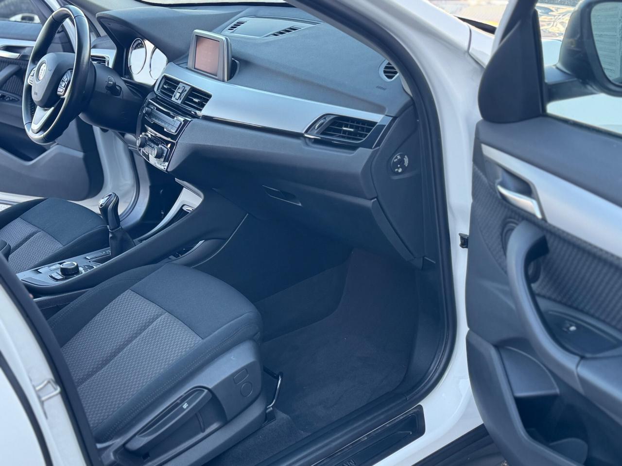 Bmw X1 sDrive18i Sport 70.000 Km Tagliandi BMW !