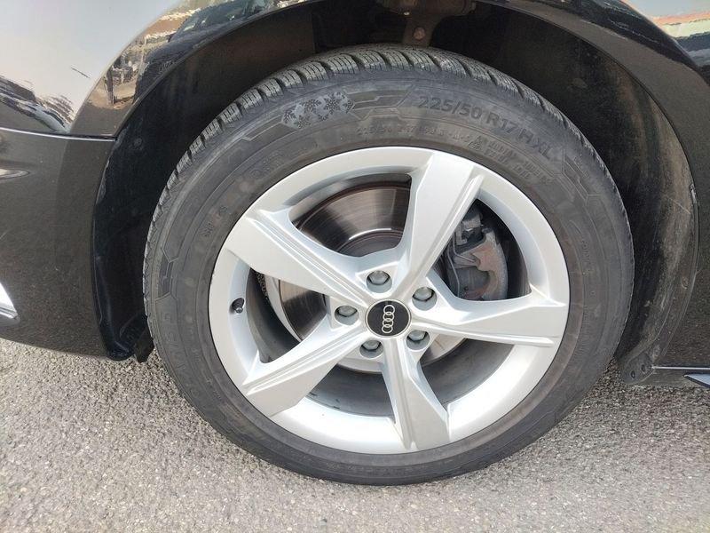 Audi A4 A4 Avant 30 2.0 tdi mhev Business Advanced 136cv s-tronic