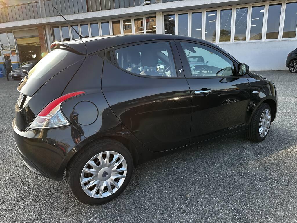 Lancia Ypsilon 5 Porte 1.2 Silver GPL