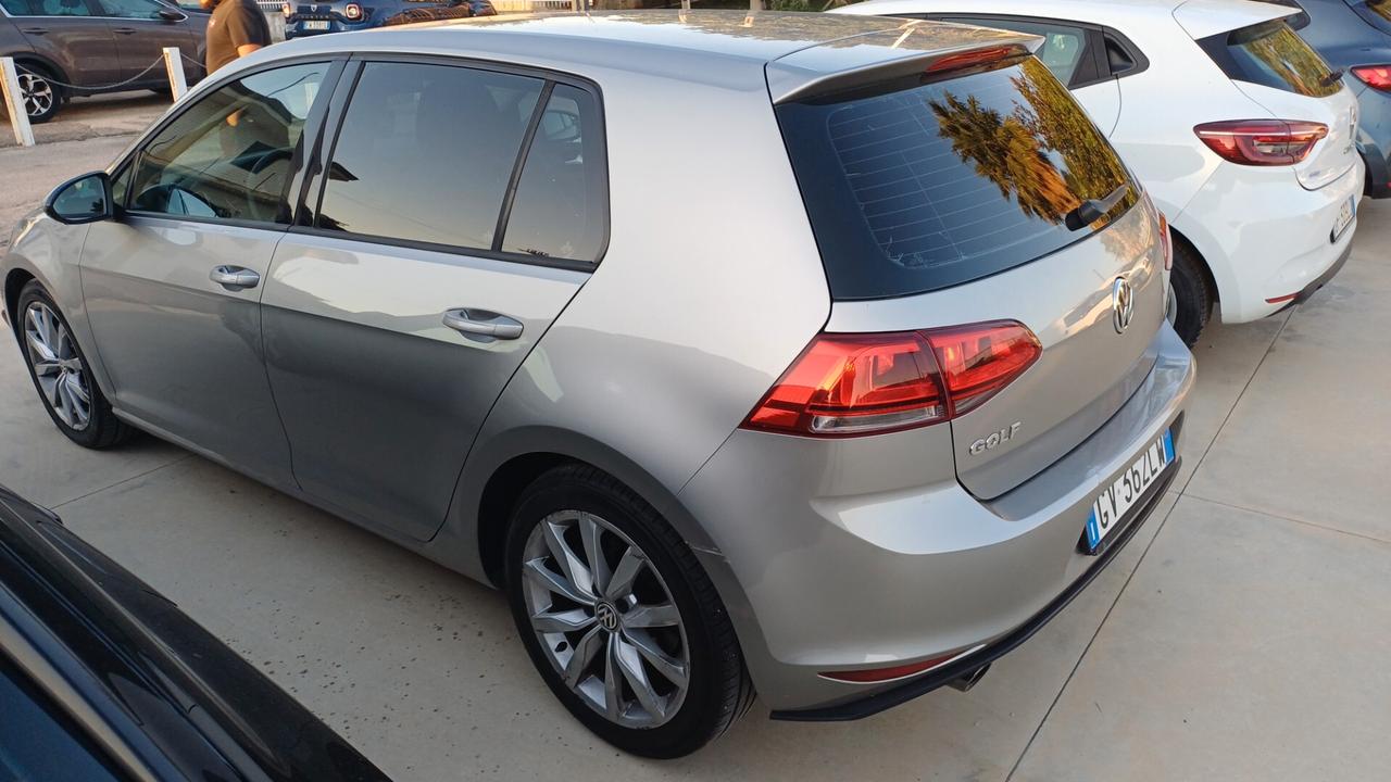 Volkswagen Golf Variant 1.6 TDI DPF Highline 2013