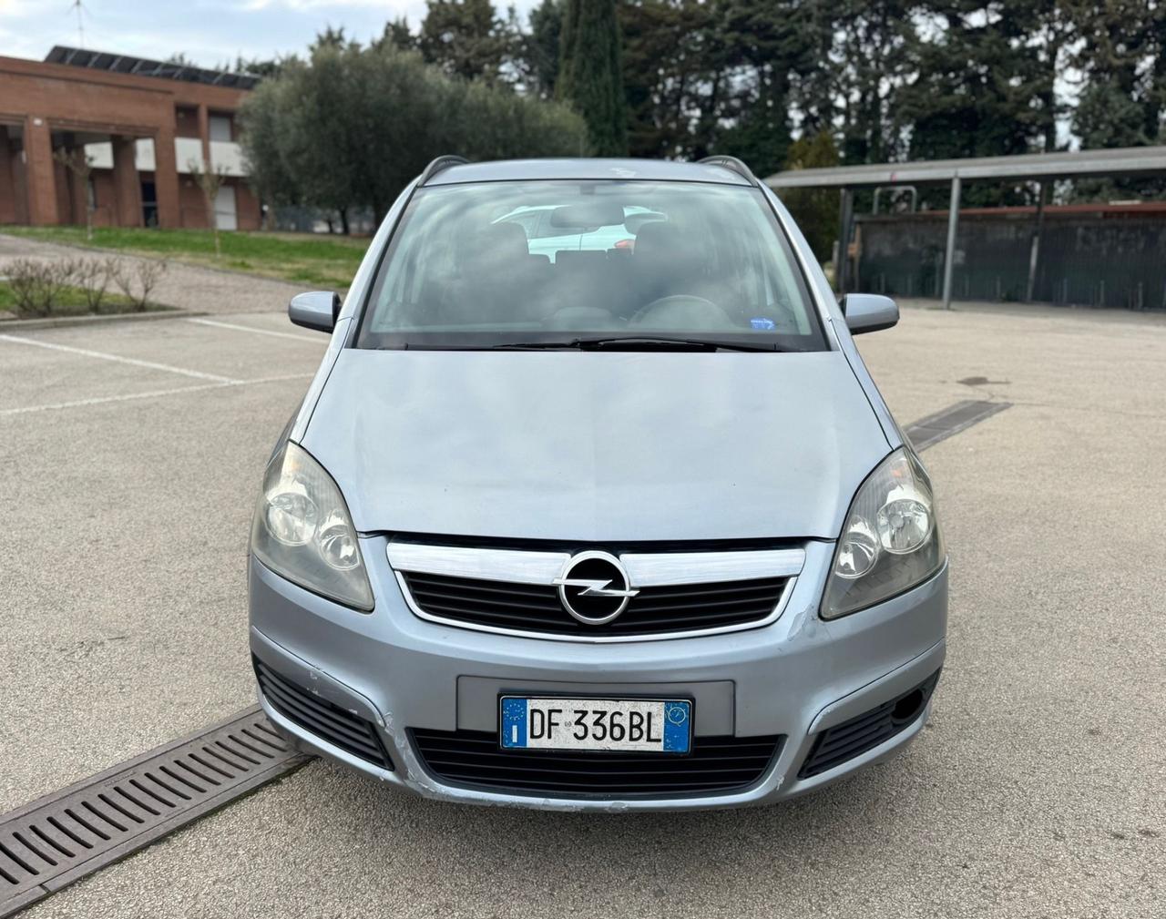 Opel Zafira 1.6 16V ecoM 94CV Cosmo