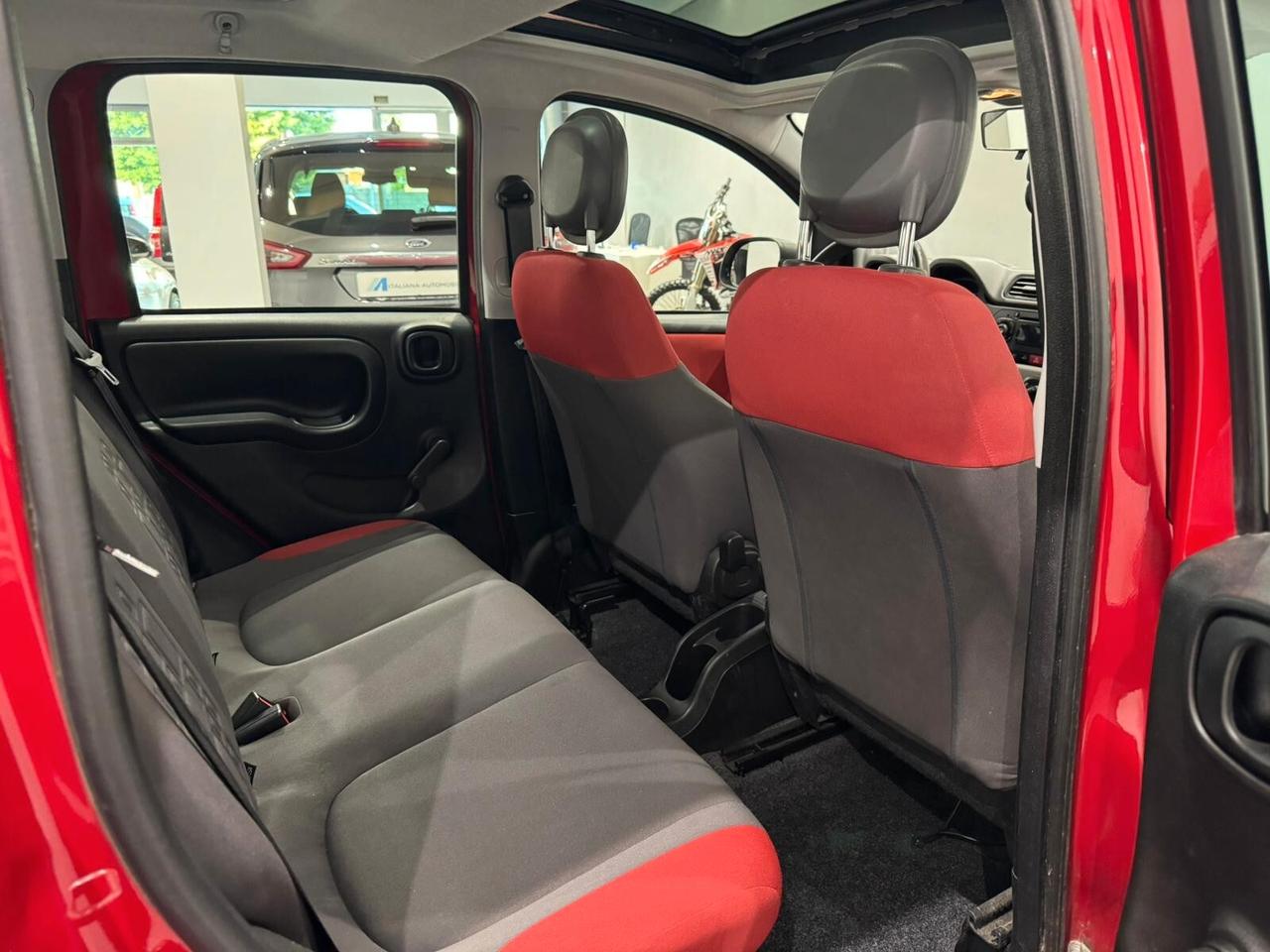 Fiat Panda 0.9 TwinAir Turbo Natural Power Young | TETTO PANORAMICO APRIBILE !