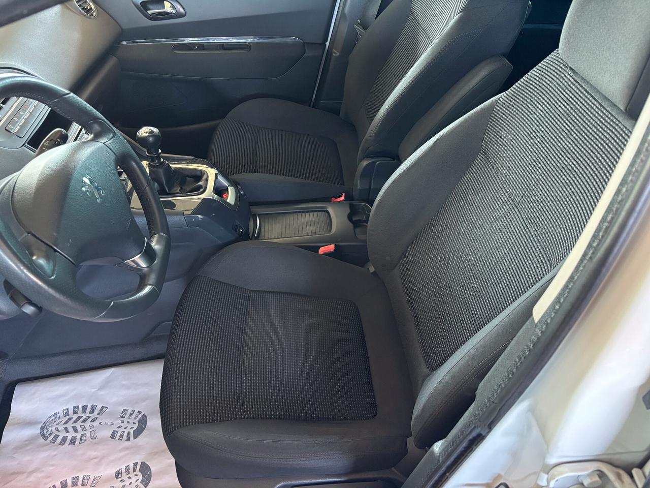 Peugeot 5008 2.0 HDi 110KW 150CV Allure 7 POSTI