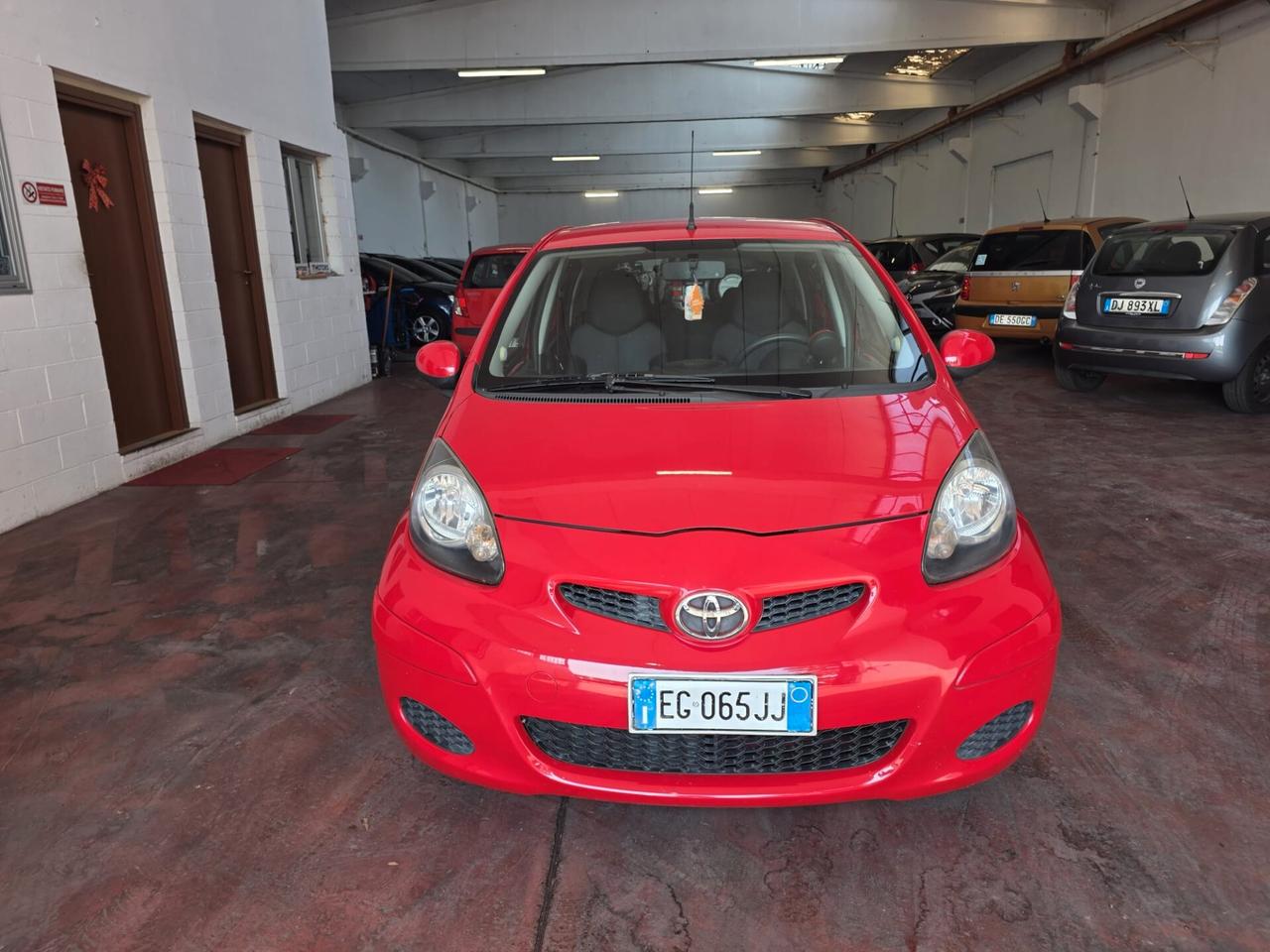 Toyota Aygo 1.0 12V VVT-I 5P DEEP OCEAN CONNECT 71.000KM