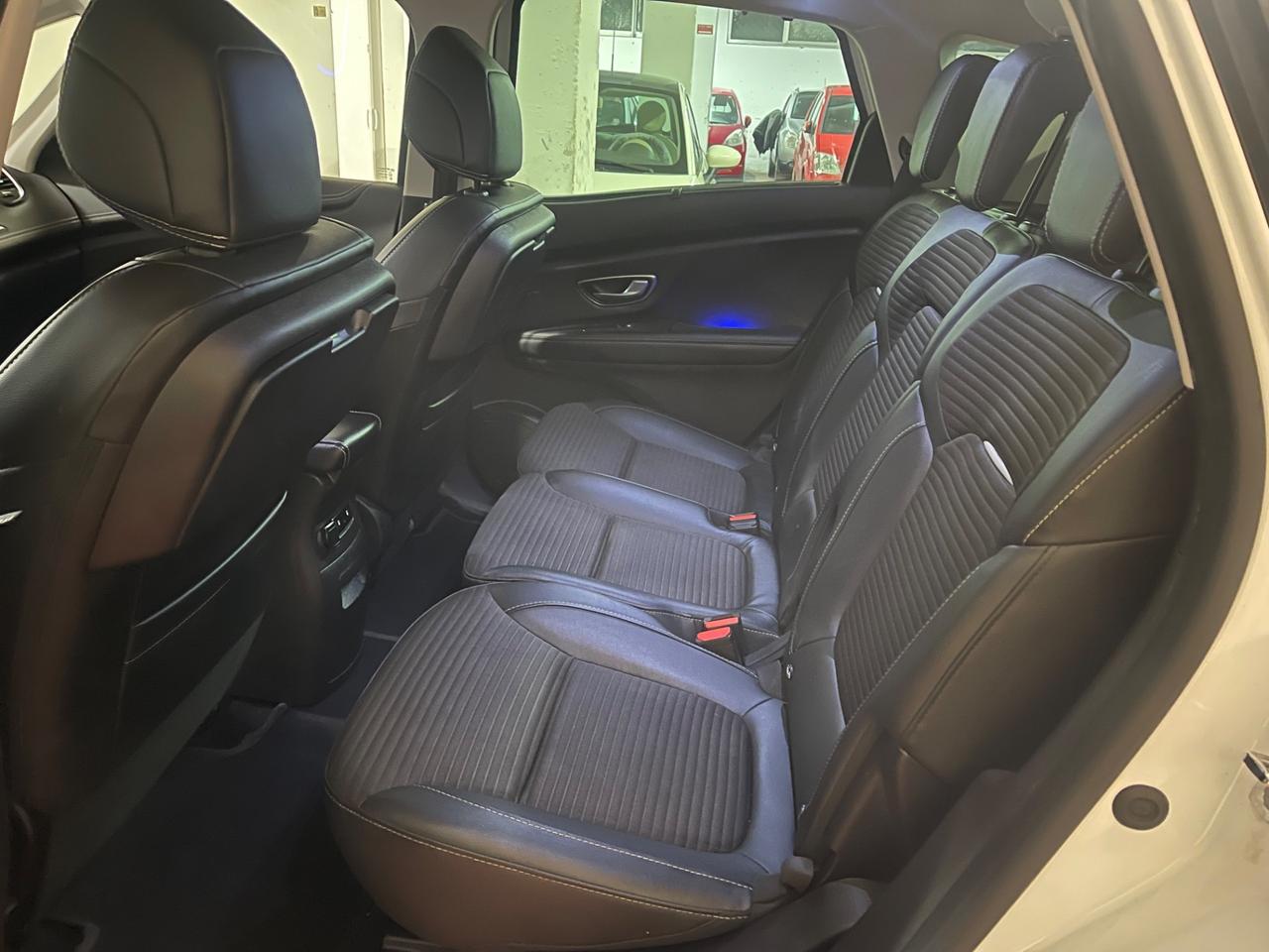 Renault Scenic Scénic dCi 8V 110 CV EDC Energy Intens