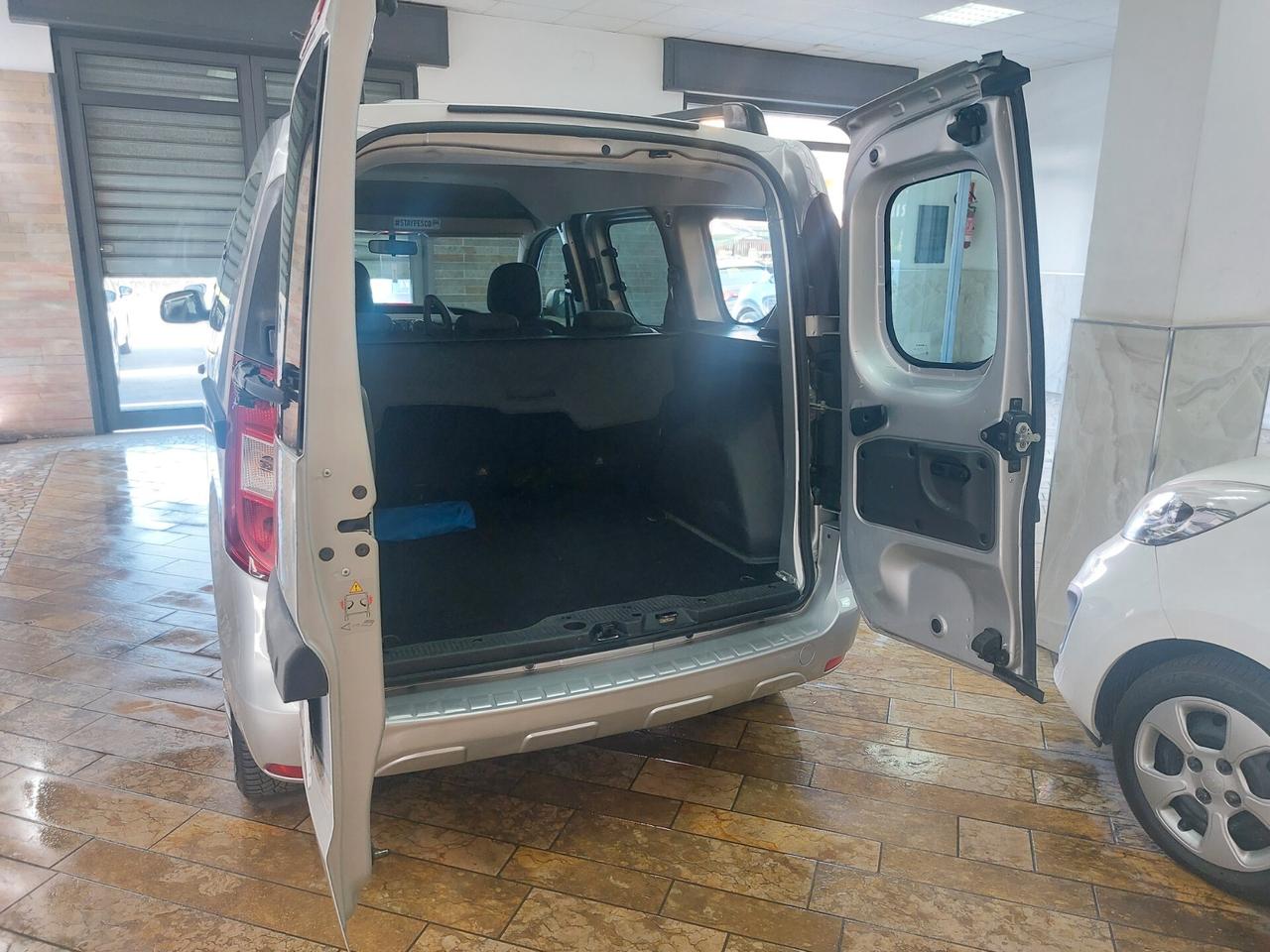 Dacia Dokker 1.6 8V 85CV GPL Ambiance 2014