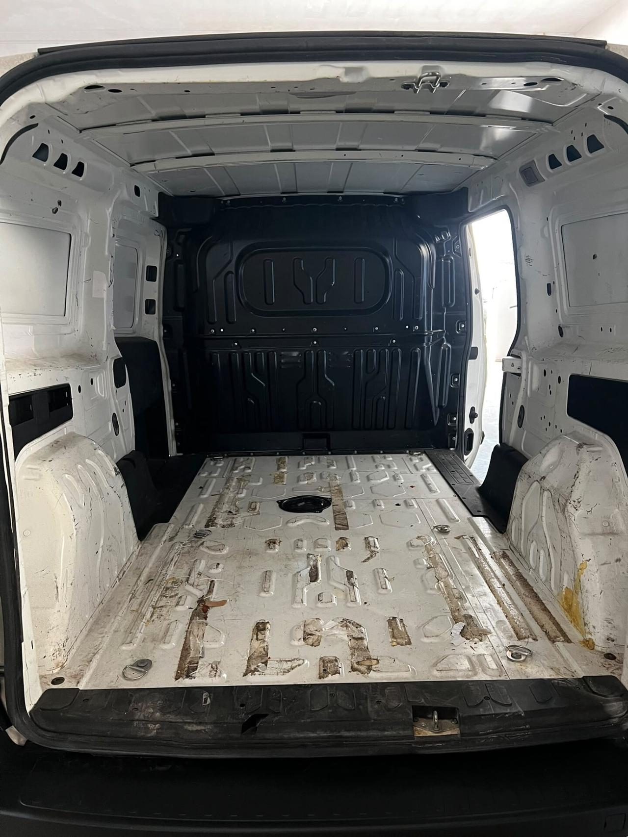 Fiat Doblo Doblò 1.6 MJT 105CV S&S PL-TN Cargo Maxi Business