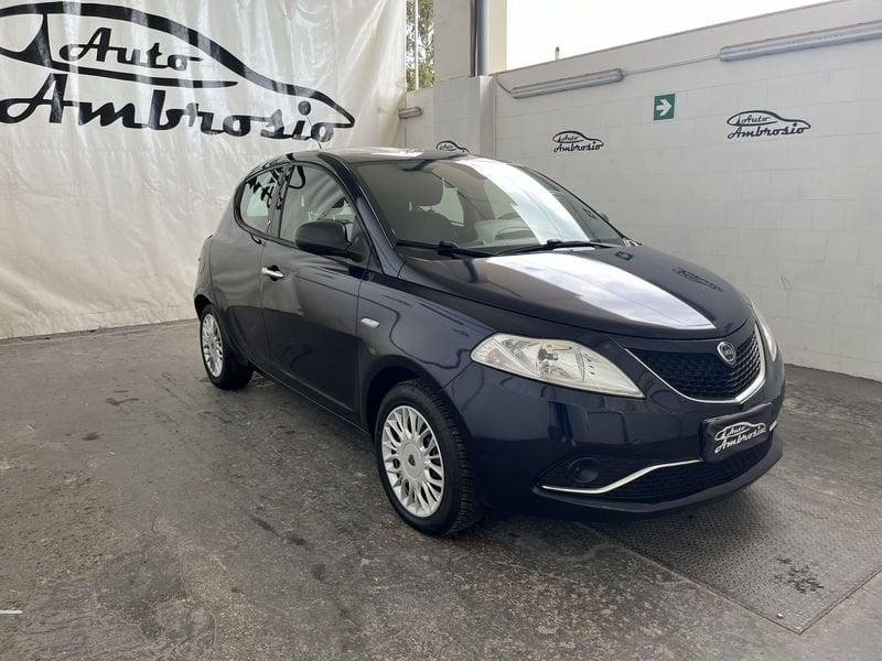 Lancia Ypsilon 1.2 69 CV 5 porte Silver gpl